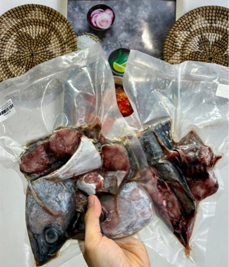 ĐẦU ĐUÔI CÁ NGỪ làm sạch, rửa sạch